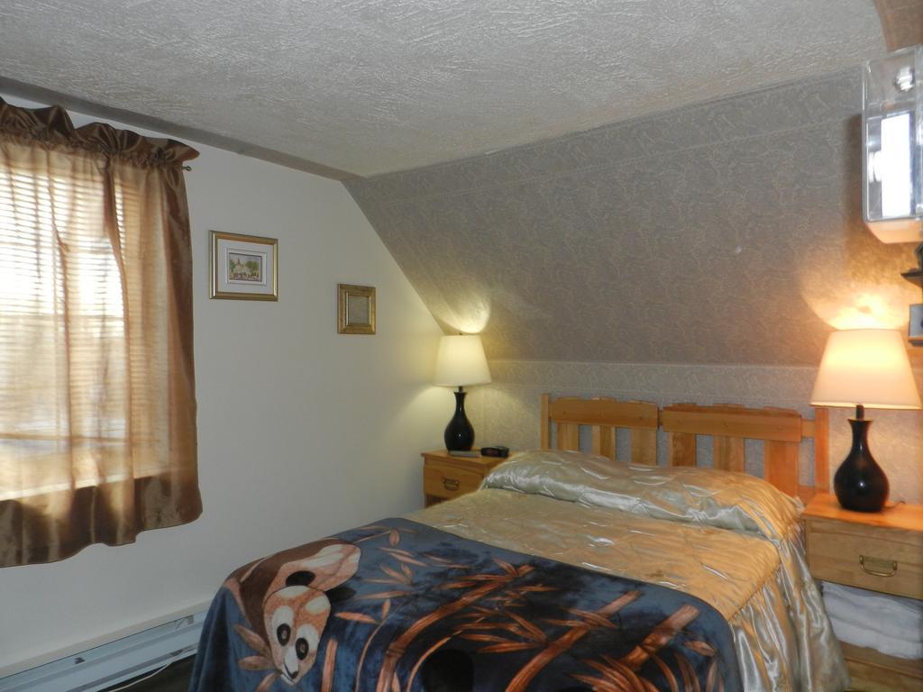 Auberge Chez Caro Sacre-Coeur Room photo